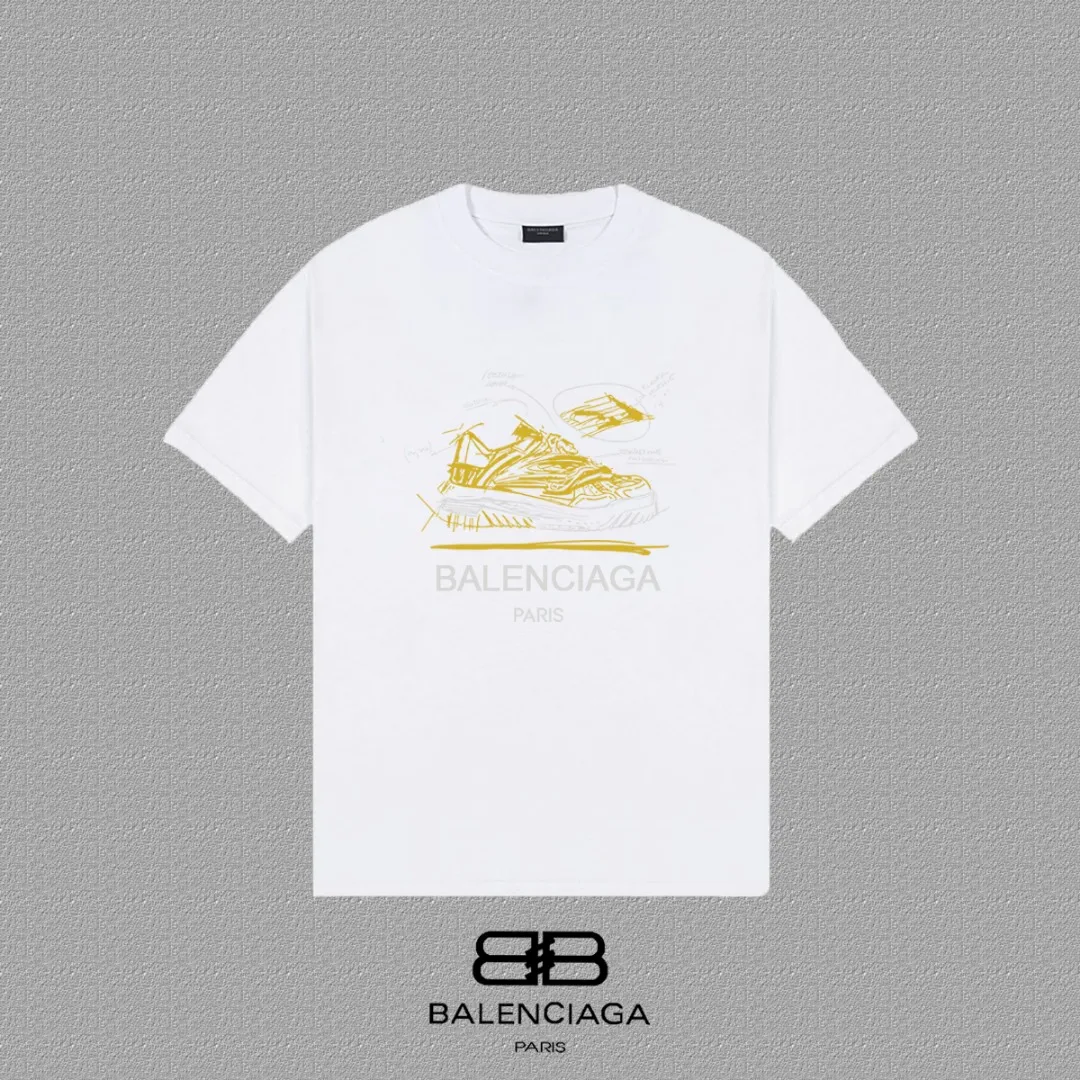 P80✨🔥 BALENCIAGA Paris lettering printed short-sleeved T-shirt. Custom-woven and dyed 300 grams of combed cotton heavyweight fabric. Zero color difference in threads. Perfect details. Different from the current currency version. Welcome to compare. Same Style for men and women. Must-sell in the picture above. Color: White Black Size: 1 2 3 4